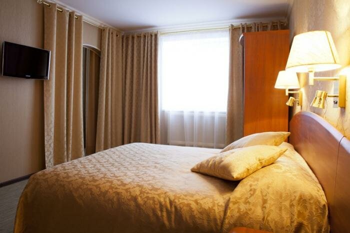 Гостиница Кристалл Дмитров