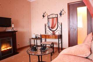 Гостиница Кристалл Дмитров Номер полулюкс Романтика-3