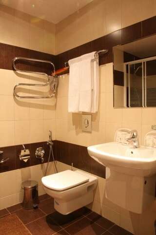 Гостиница Кристалл Дмитров Номер стандарт бизнес-4